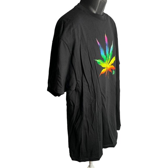 Psychedelic Rainbow Leaf T Shirt XL Black Crewneck Cannabis Weed Short Sleeves - Picture 5 of 6